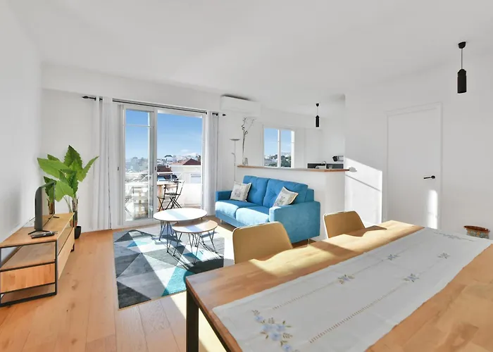 Le Marine Vue Mer Avec Joli Terrasse, Un Reve Pour Les Couples